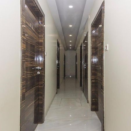 Capital O Hotel Pearl Near Us Embassy Bombaim Exterior foto